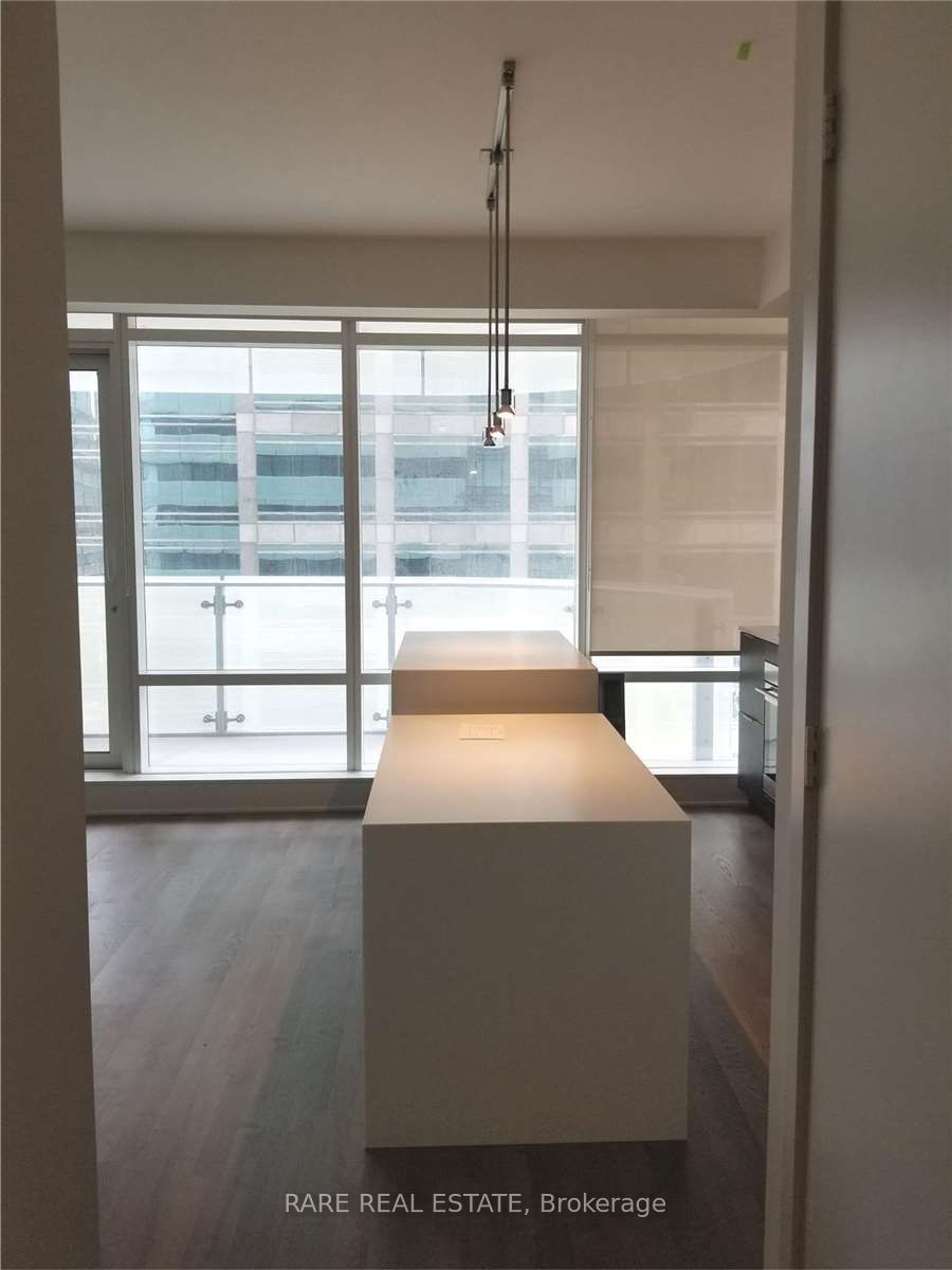 1 Bloor Street E #1103
