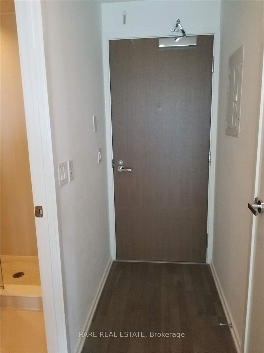 1 Bloor Street E #1103
