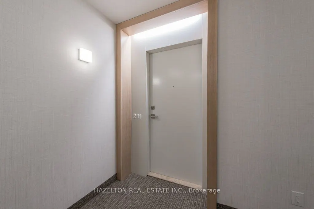 170 Avenue Rd, #211