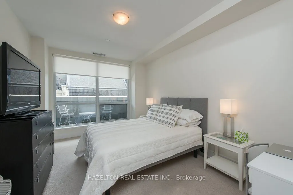 170 Avenue Rd, #211
