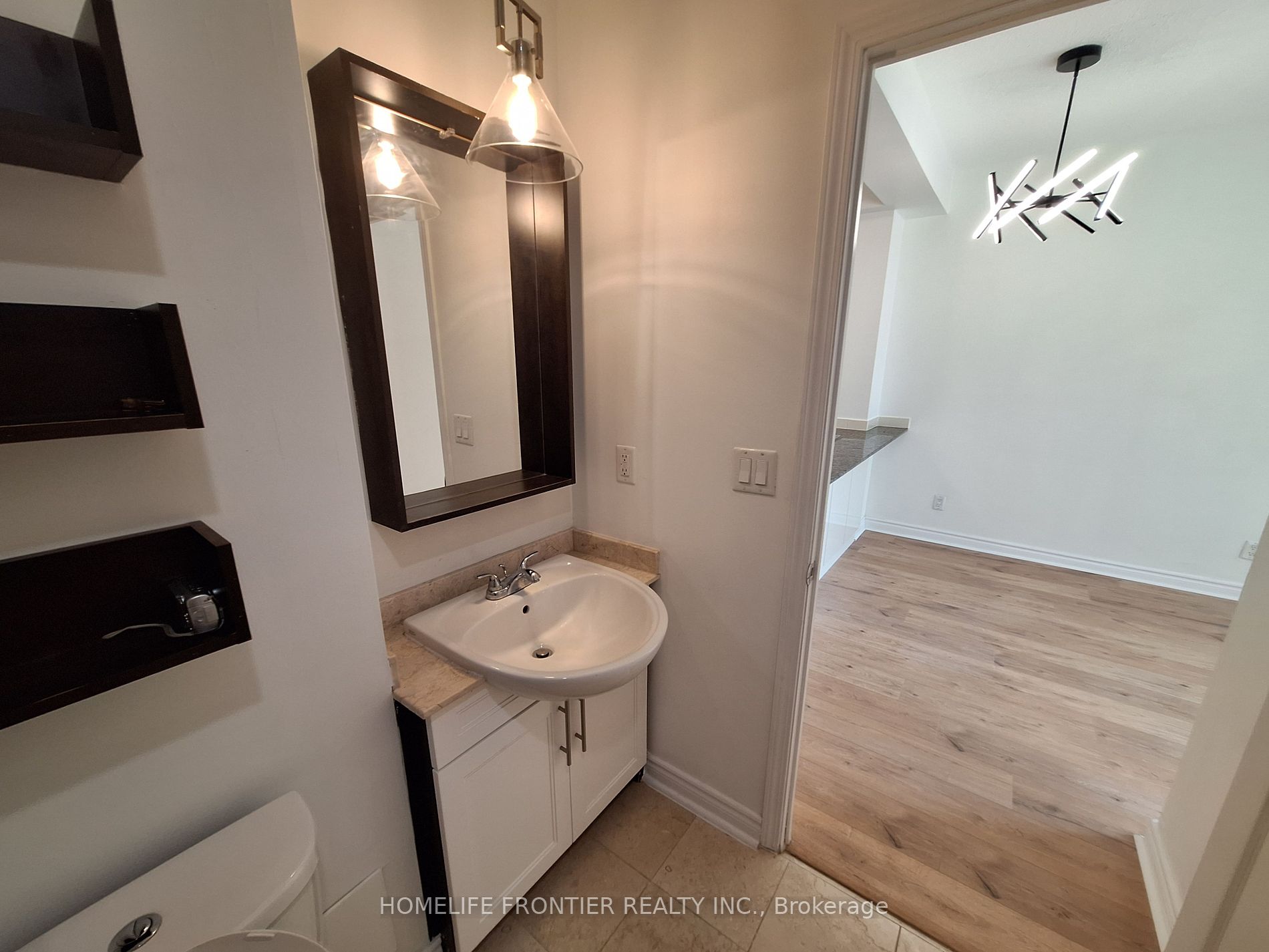 18 Holmes Avenue, #1009