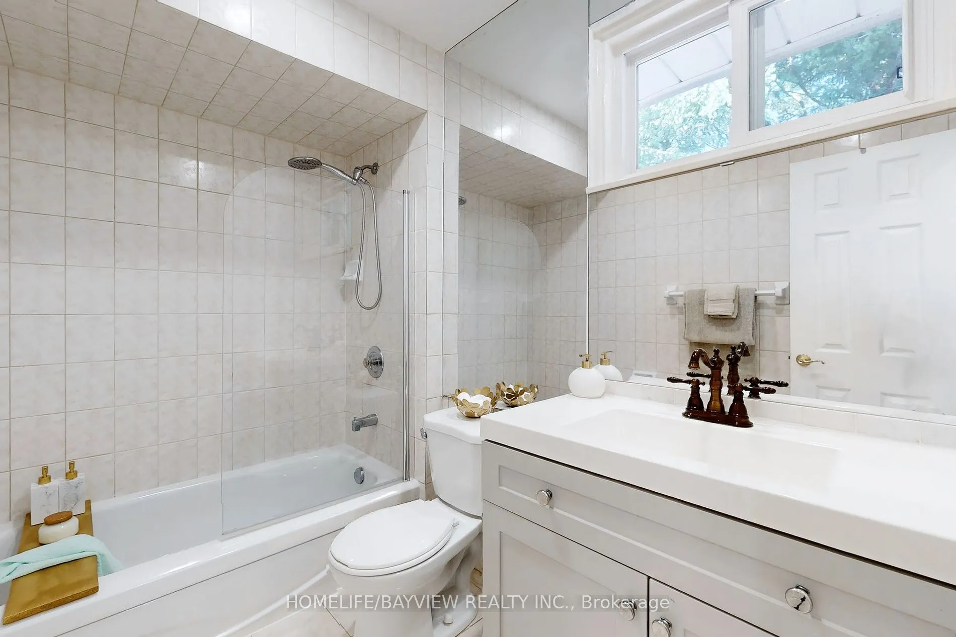 2 Fleming Dr