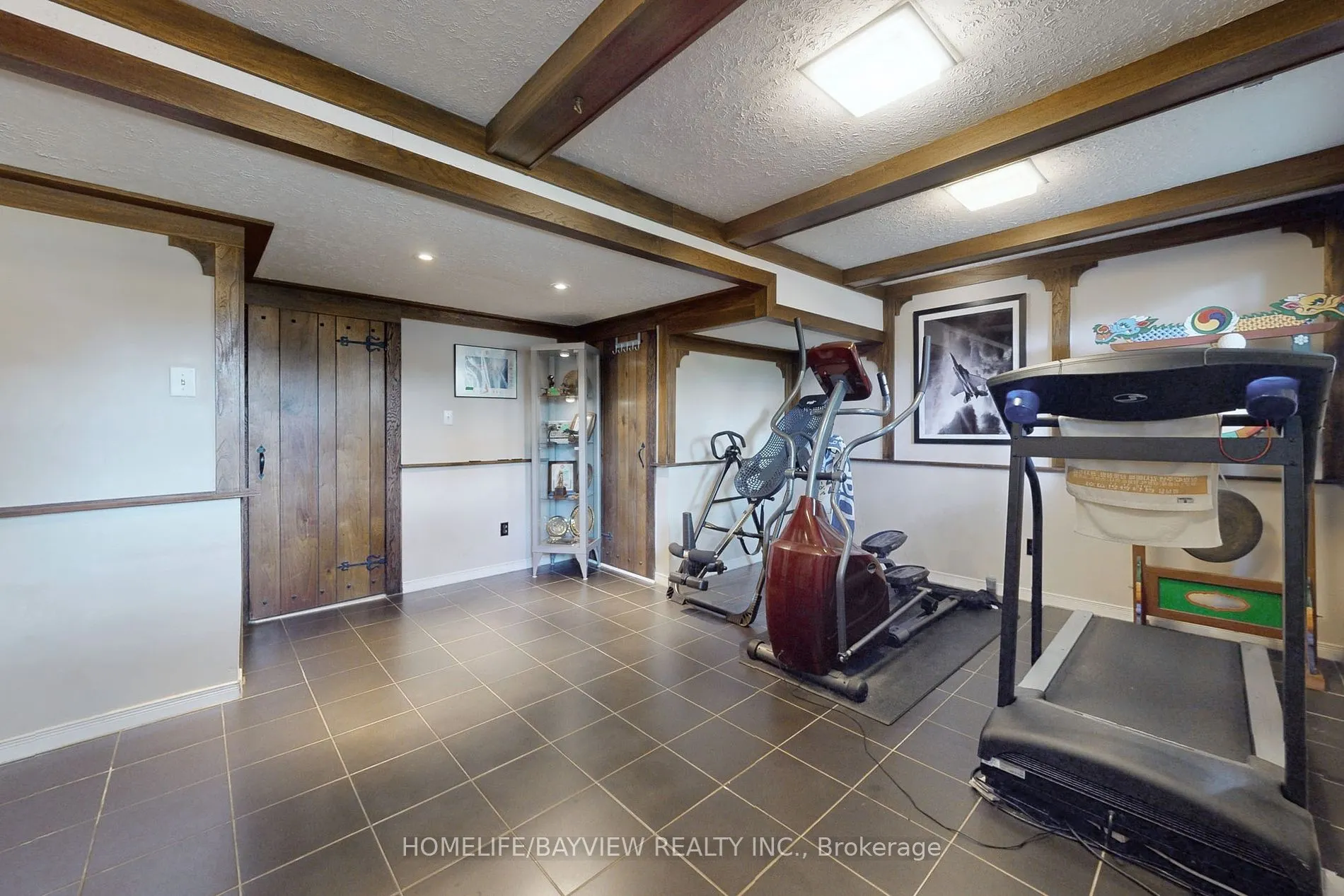 2 Fleming Dr