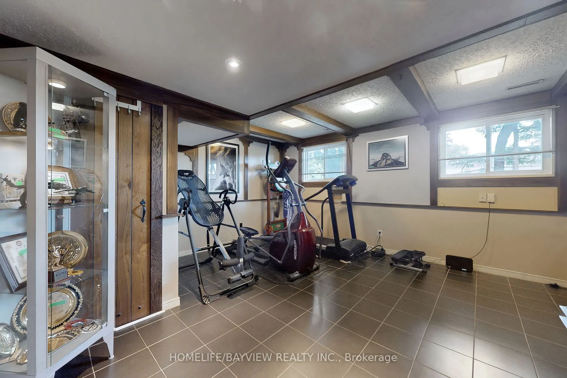 2 Fleming Dr