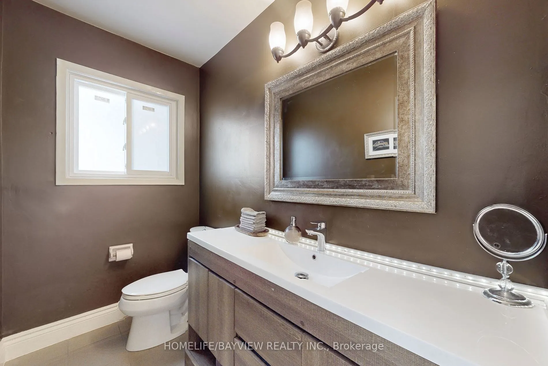 2 Fleming Dr