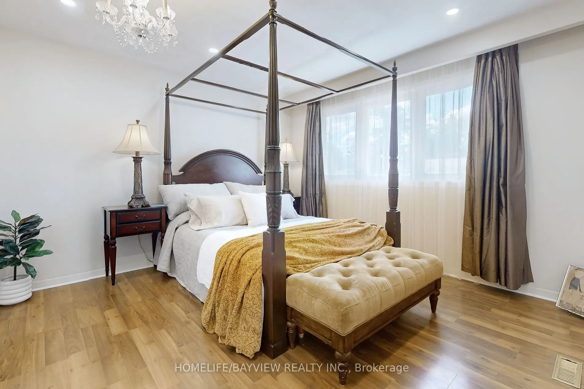 2 Fleming Dr
