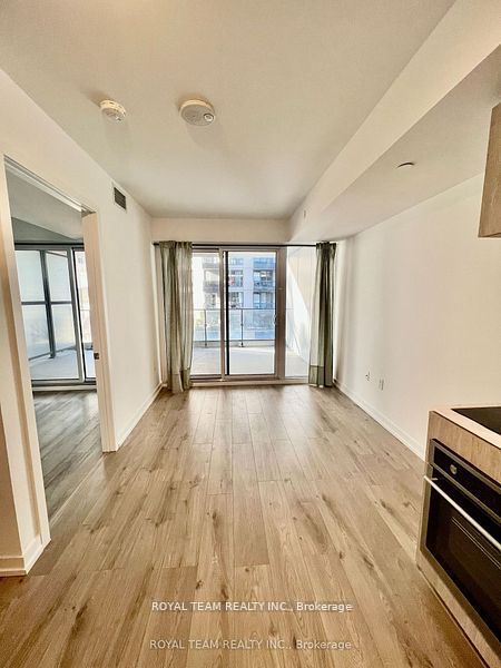 77 Shuter St, #612