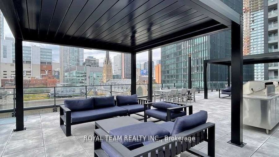 77 Shuter St, #612