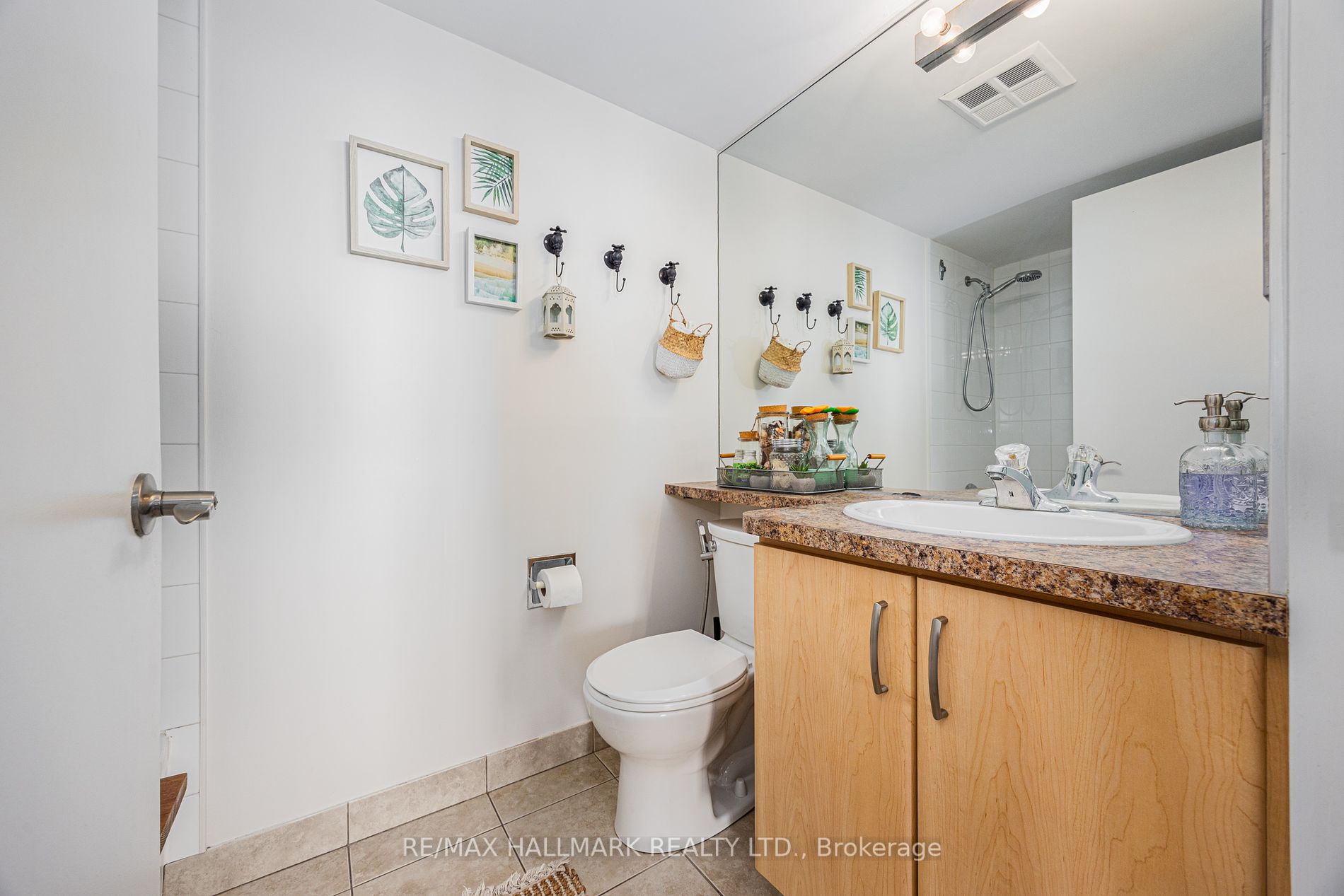 1101 Steeles Ave W, #Ph210