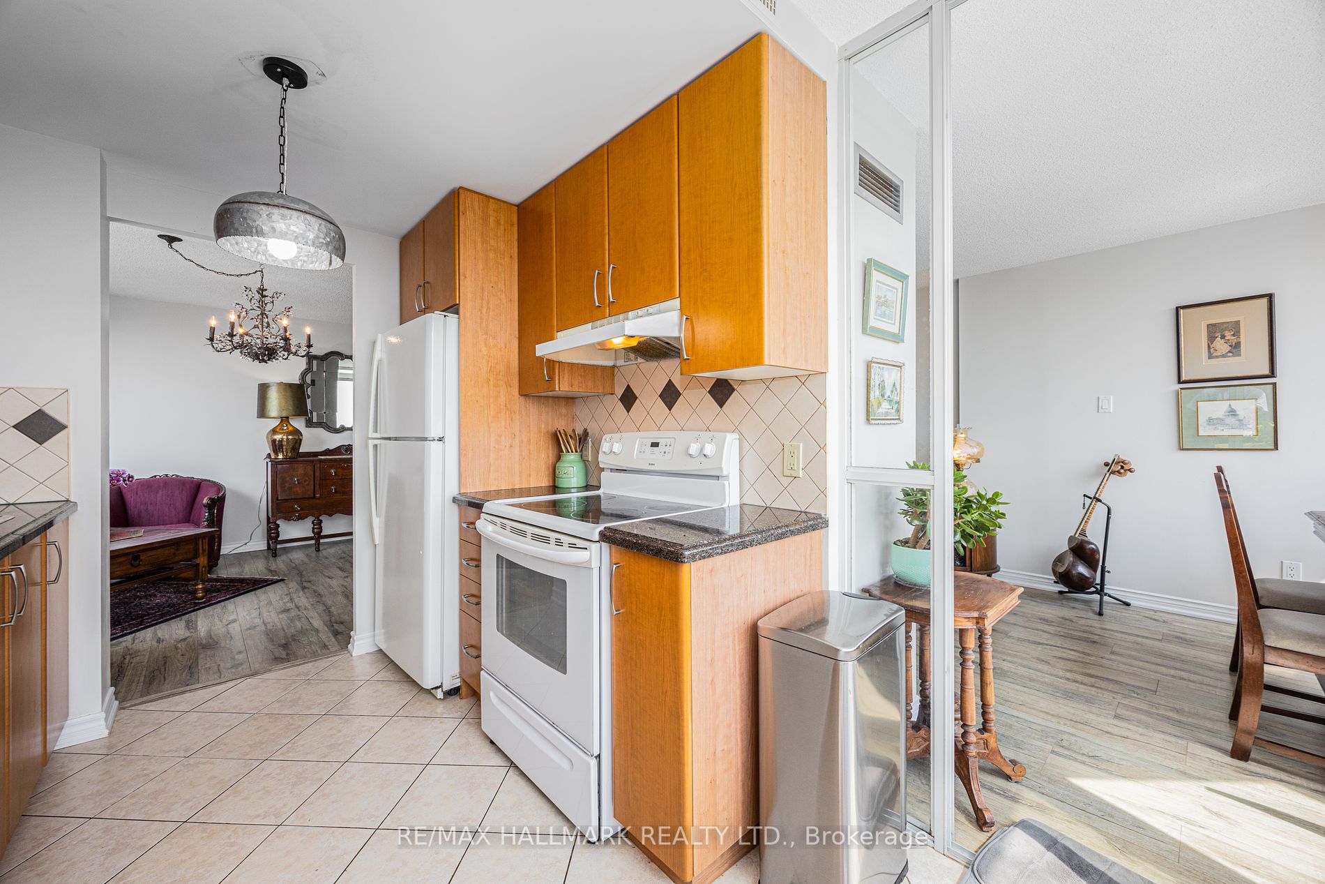 1101 Steeles Ave W, #Ph210