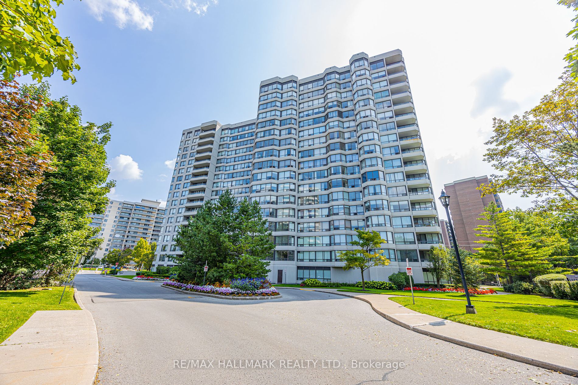 1101 Steeles Ave W, #Ph210