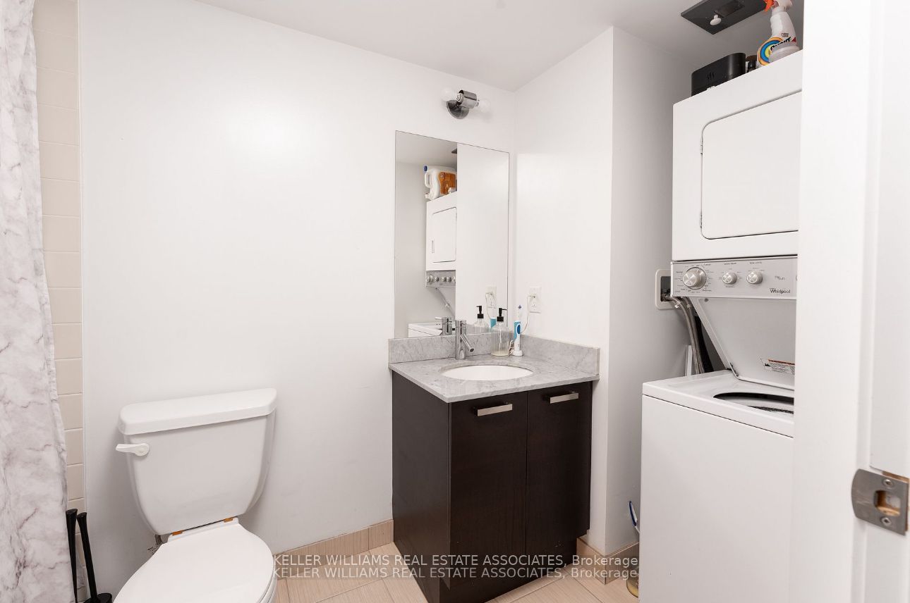 68 Abell St, #837