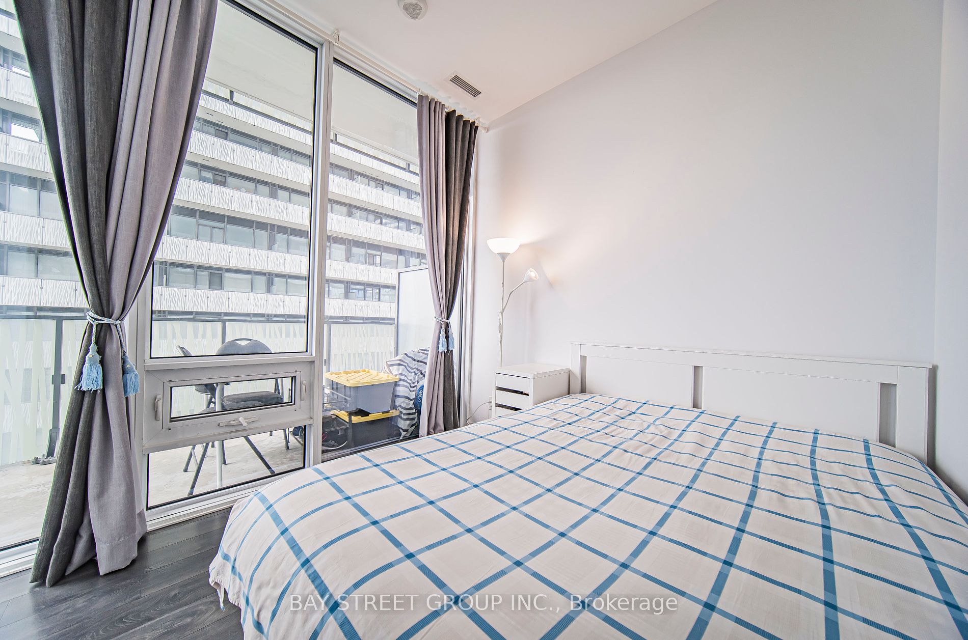 42 Charles St E, #2908