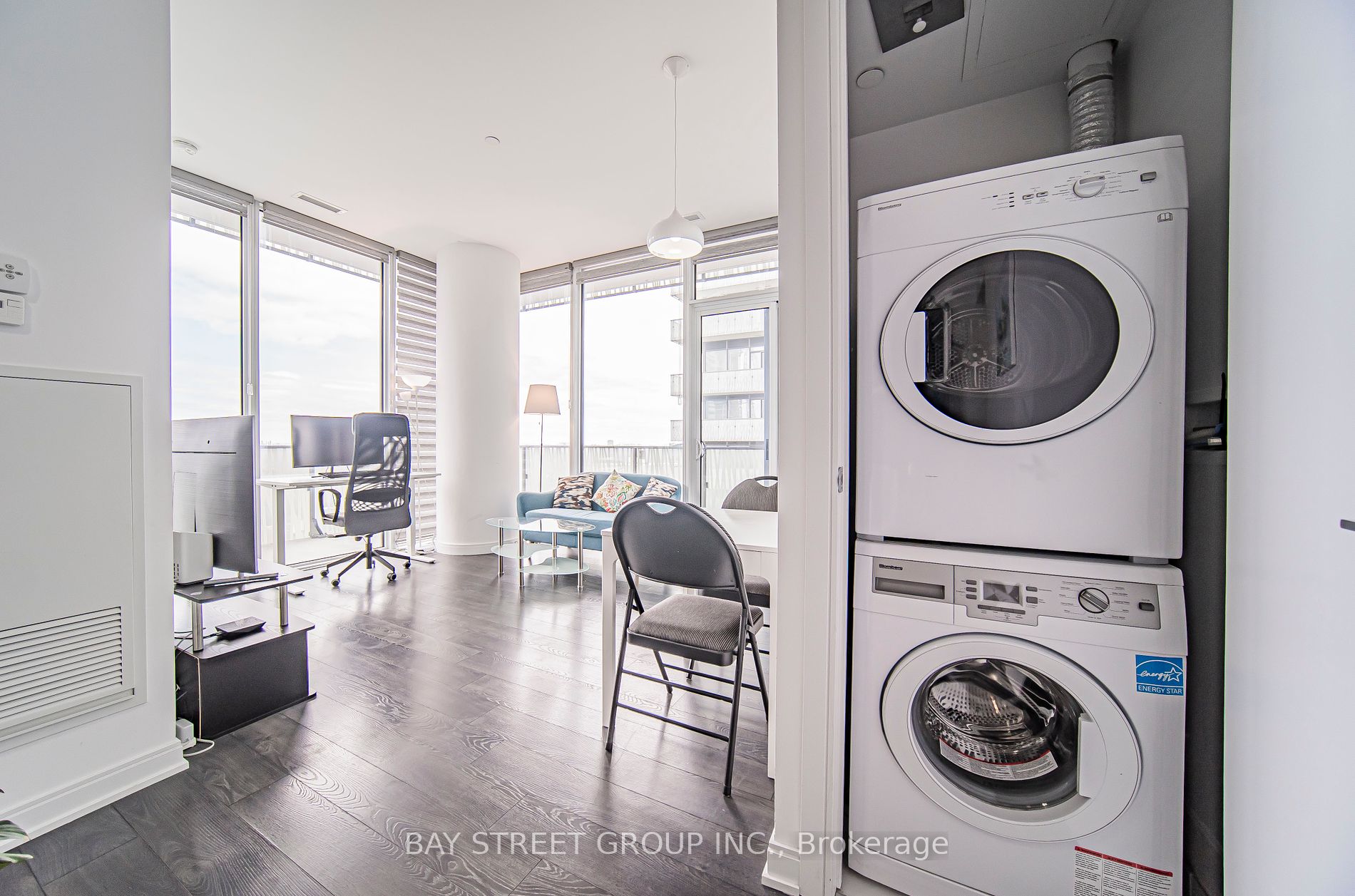 42 Charles St E, #2908