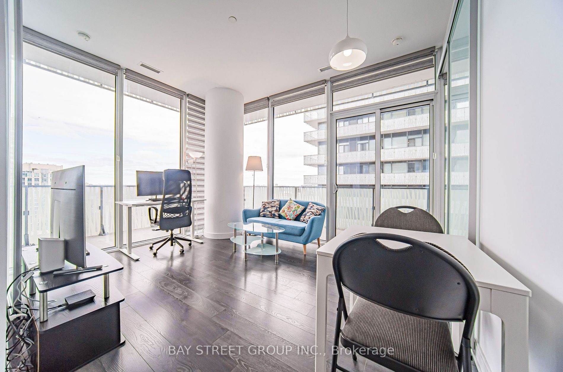 42 Charles St E, #2908