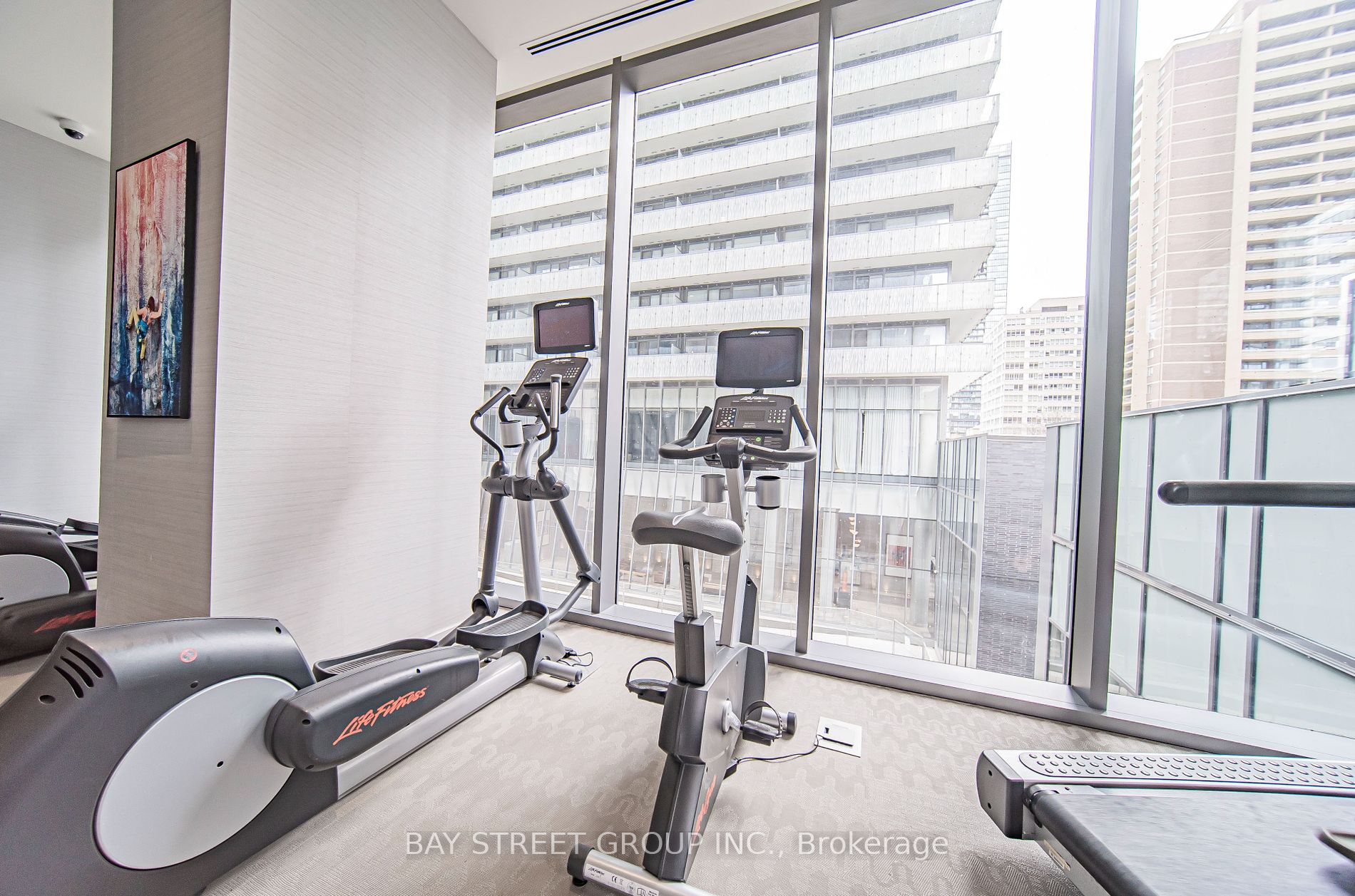 42 Charles St E, #2908