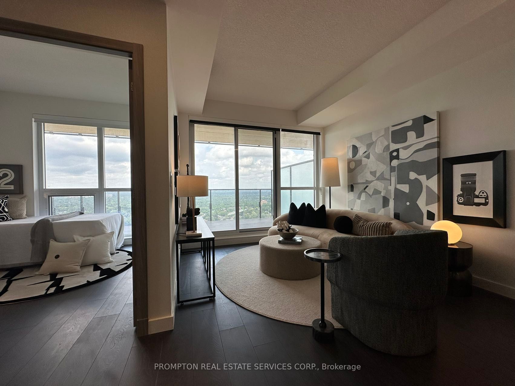 27 McMahon Dr, #3207