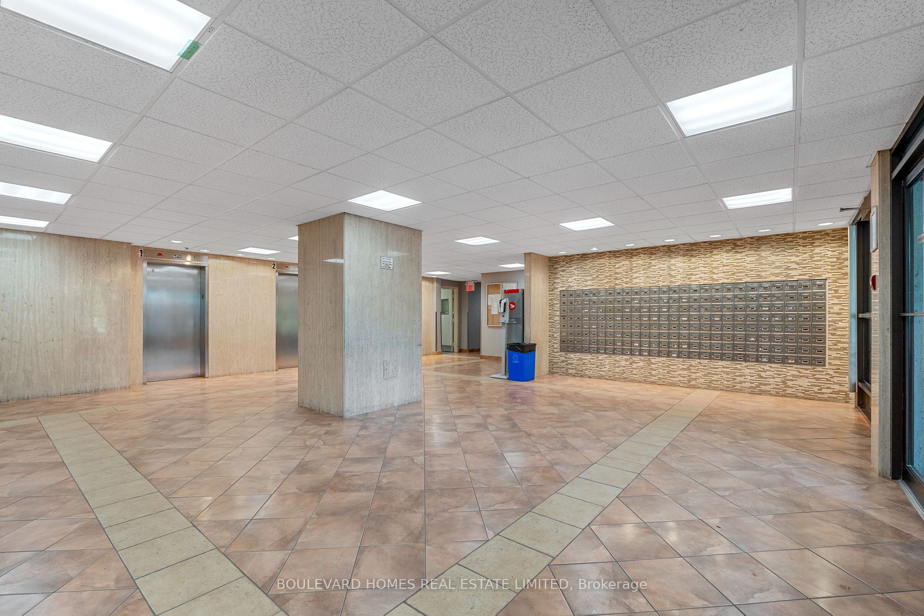 25 Sunrise Ave, #1408