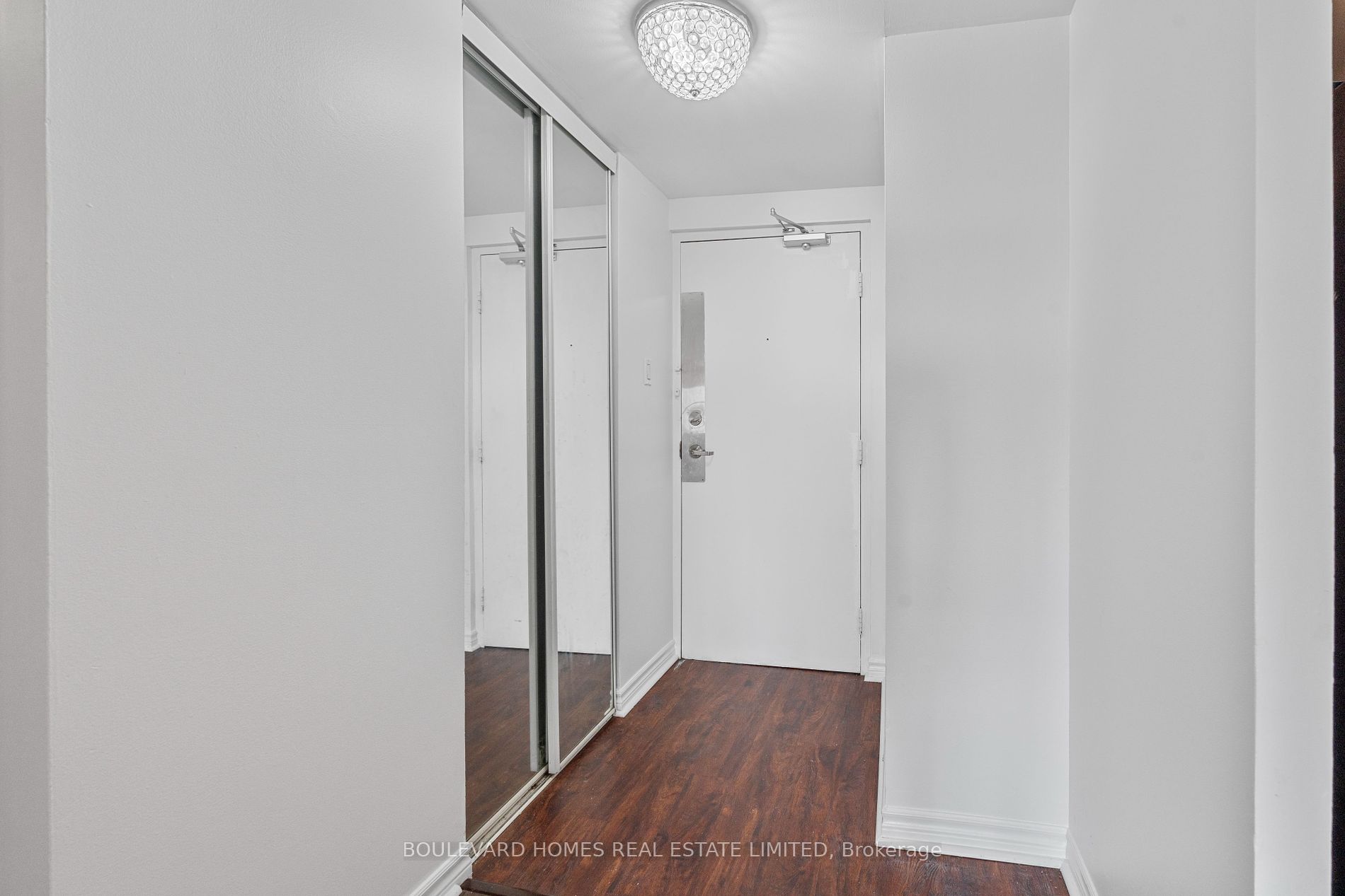 25 Sunrise Ave, #1408