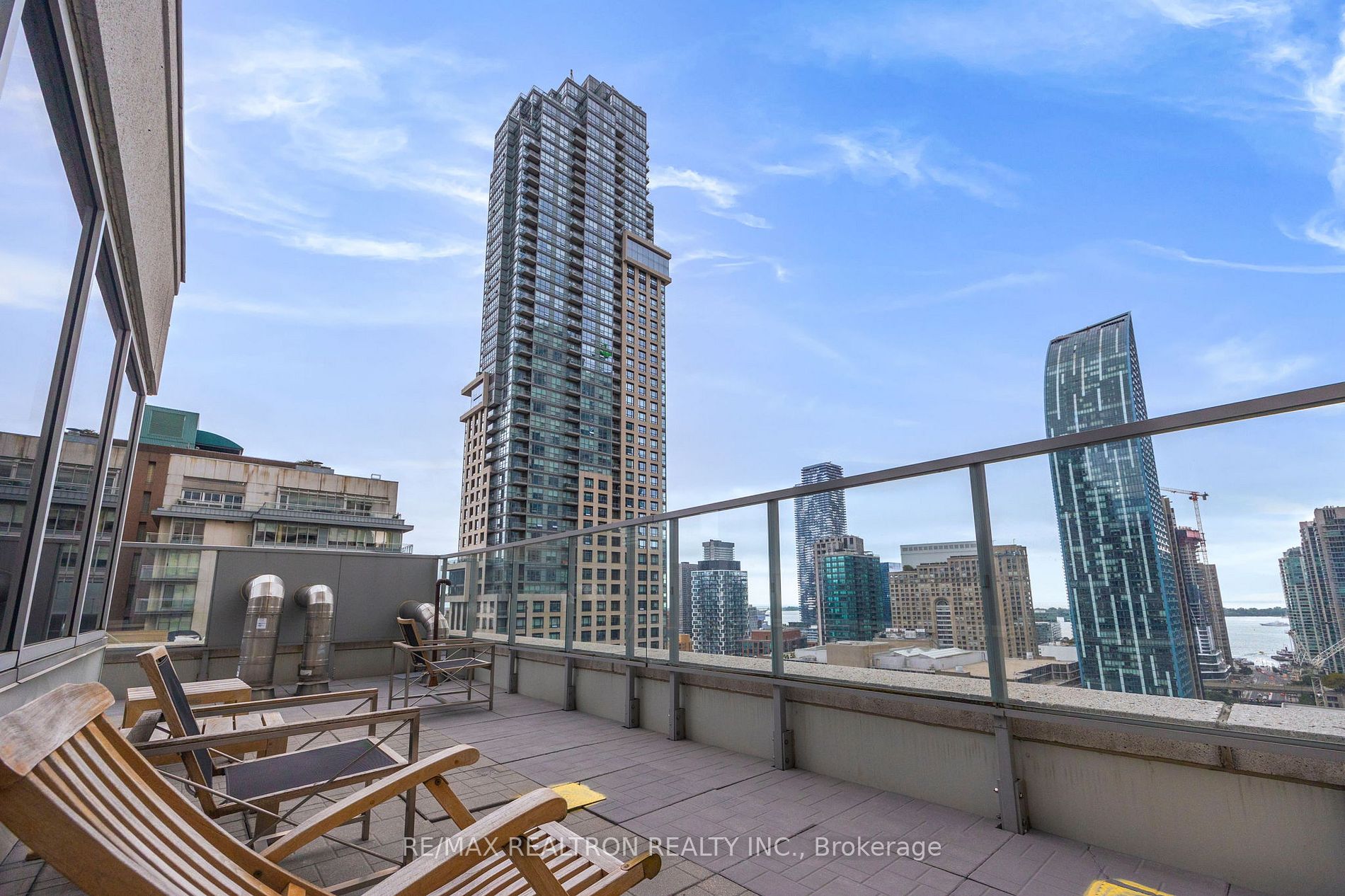 1 King St W, #2503