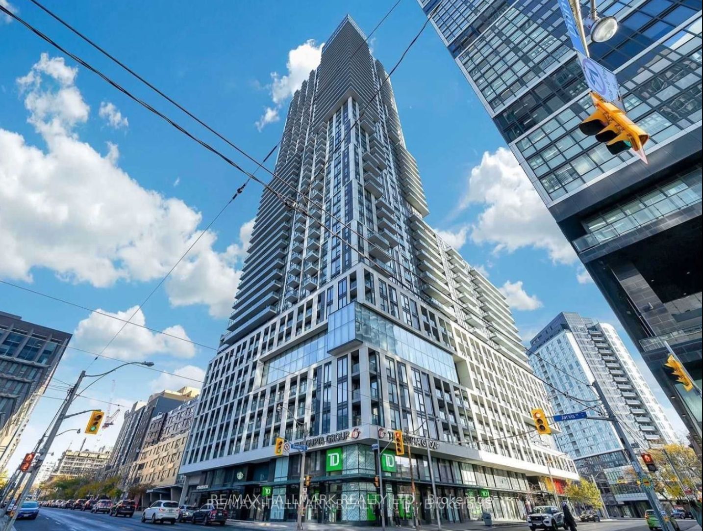 251 Jarvis St, #420
