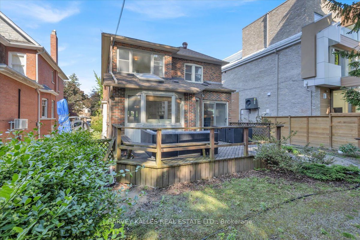 212 Glenayr Rd