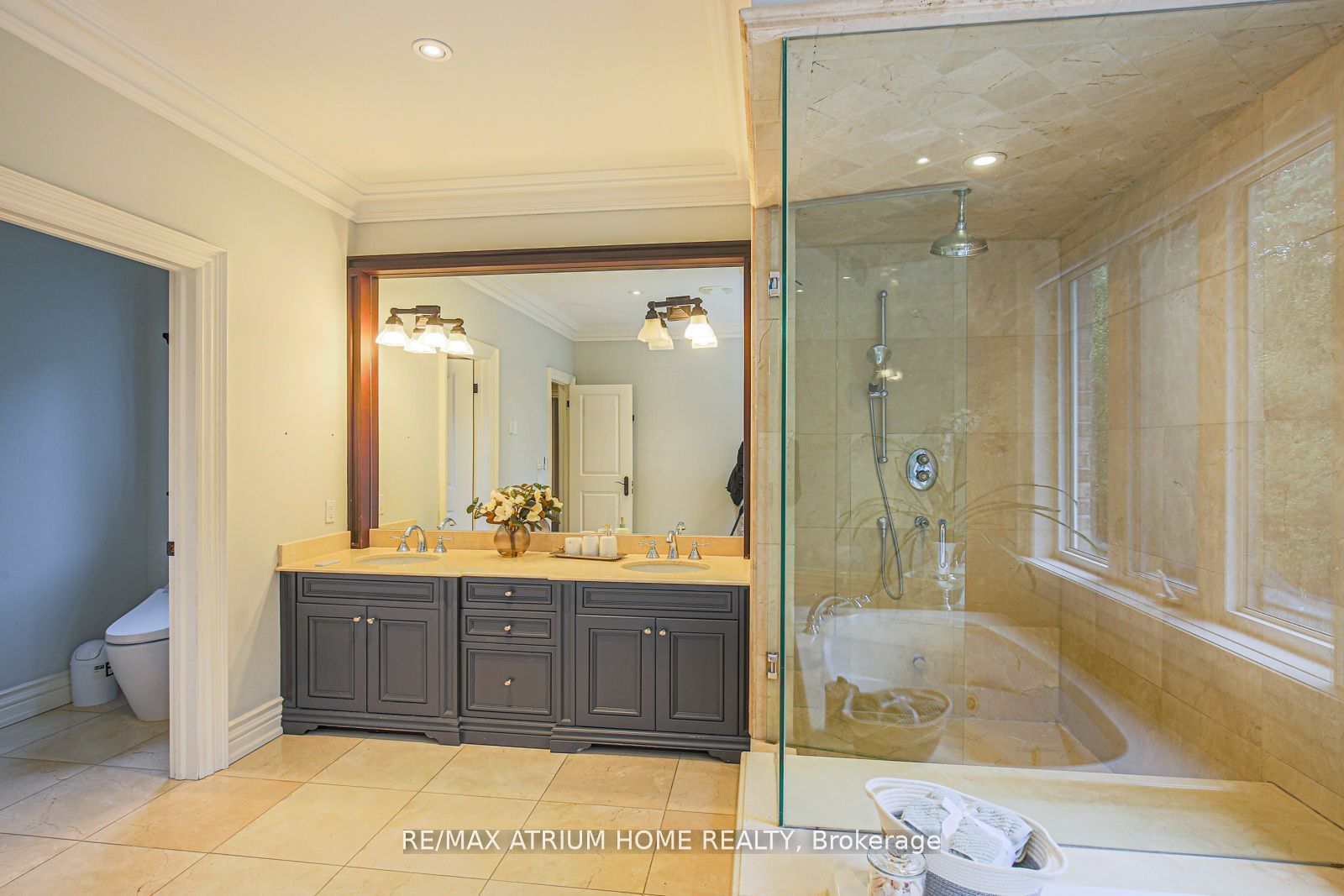 48 Yorkminster Rd