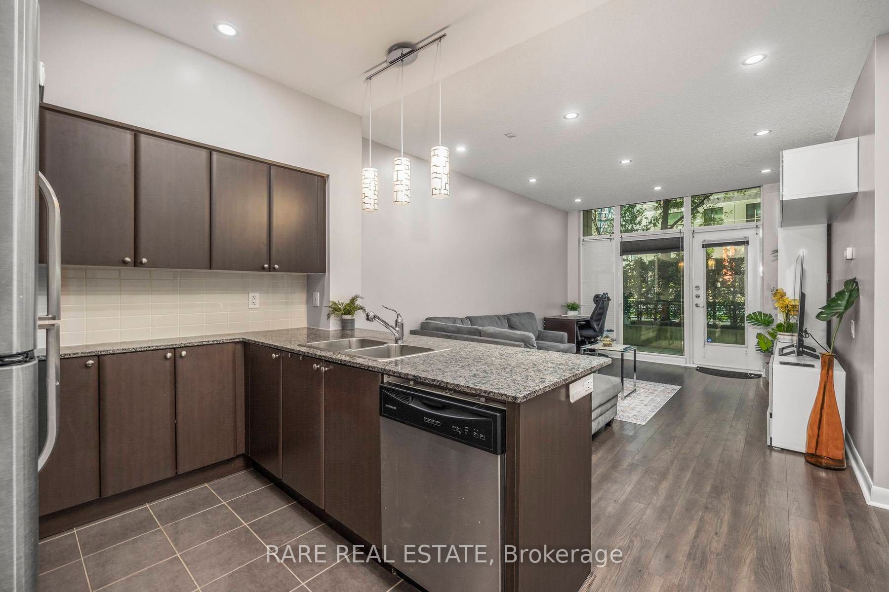 525 Wilson Ave, #143