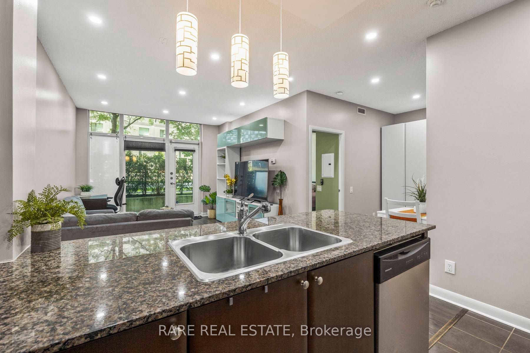 525 Wilson Ave, #143
