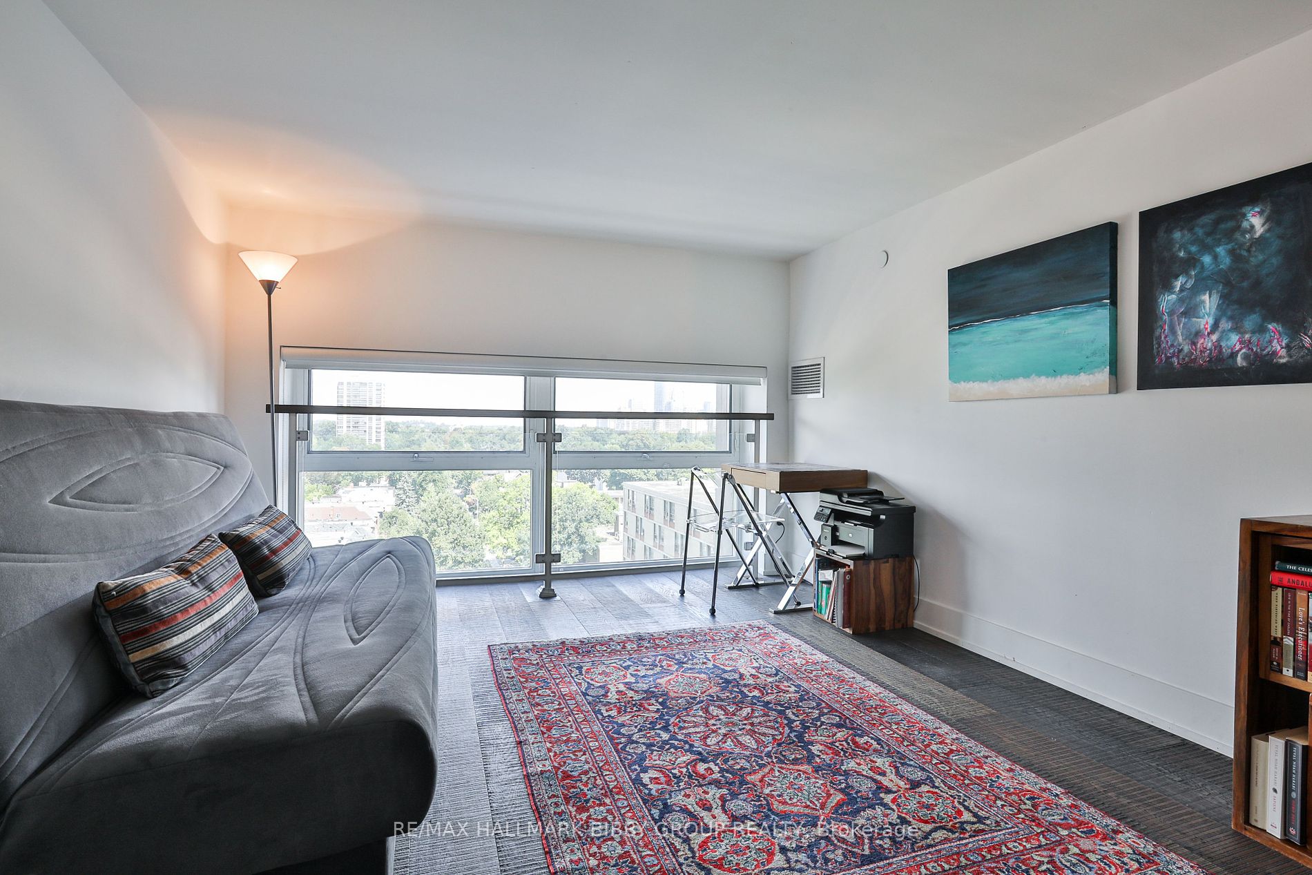 111 St Clair Ave W, #819