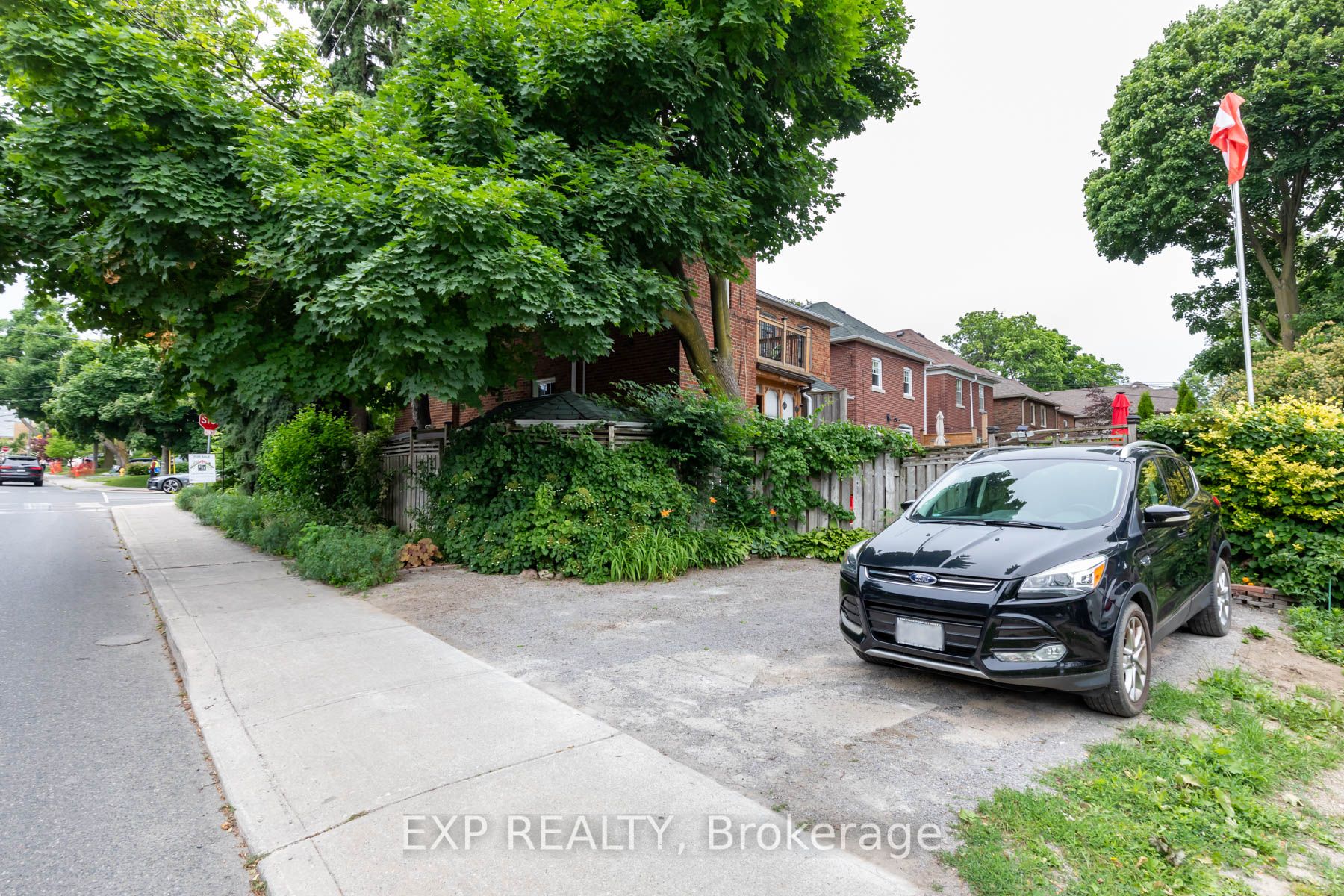 73 Hanna Rd