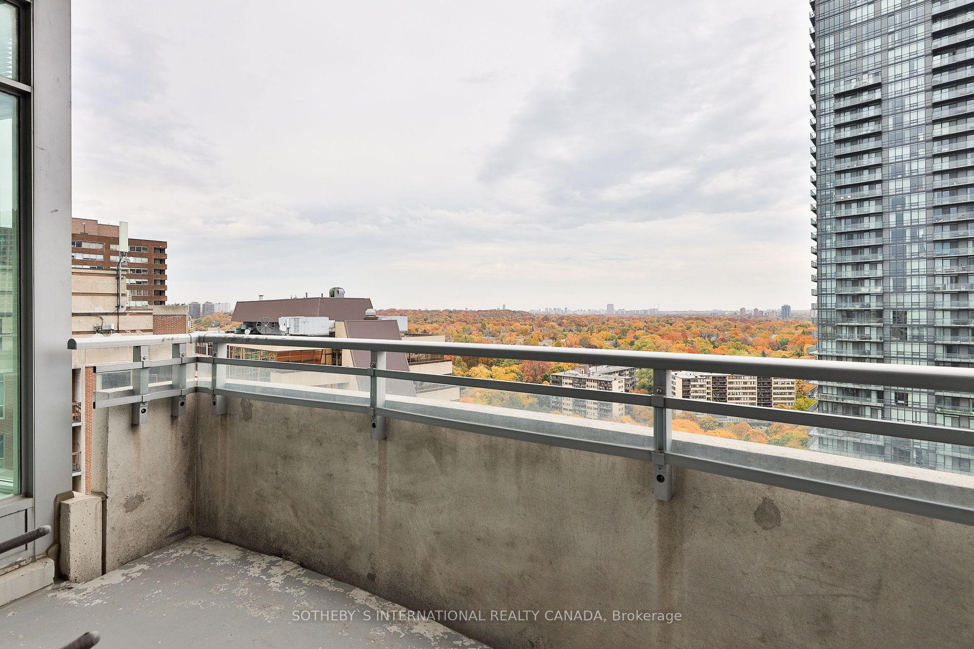 8 Scollard St, #Ph 201