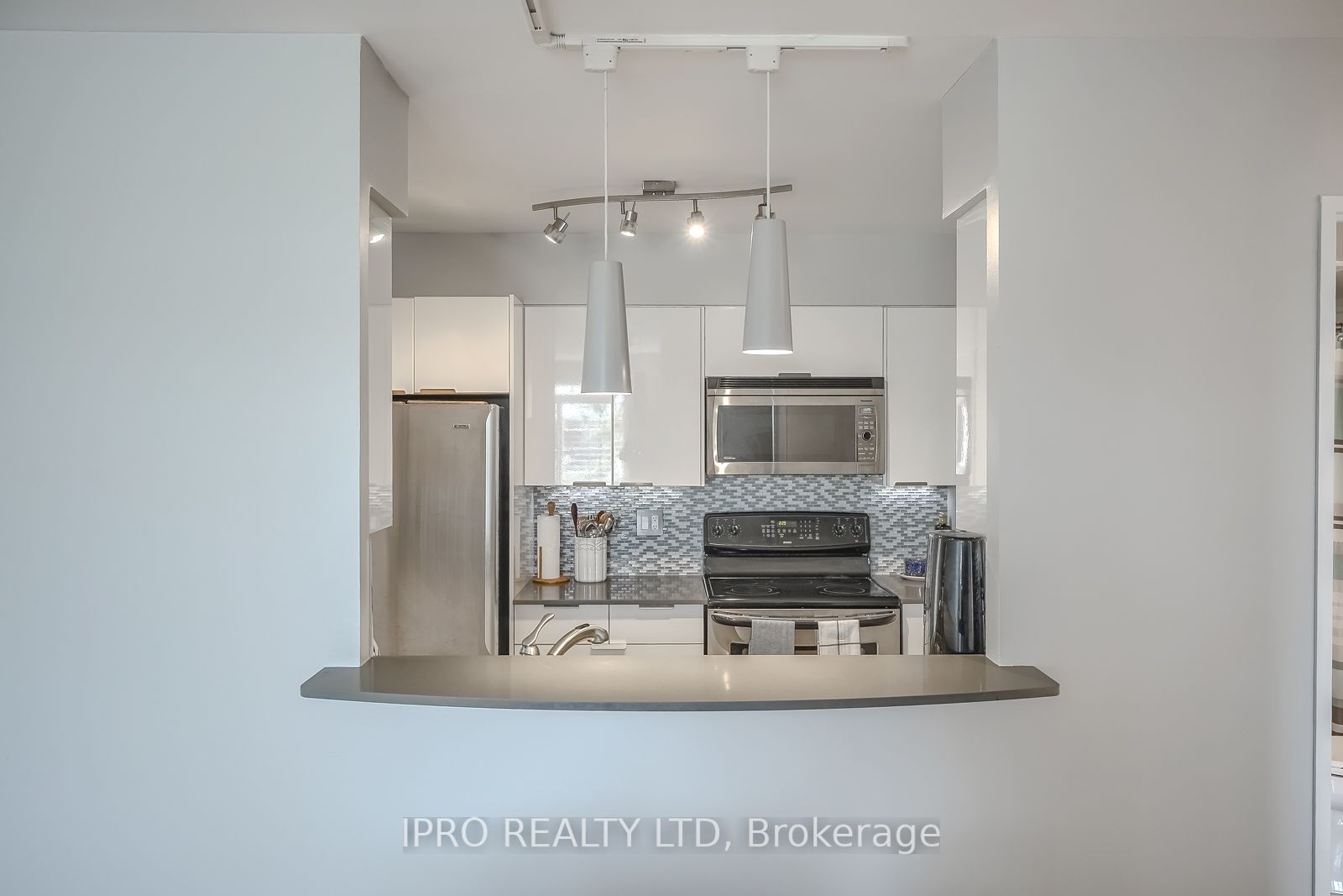 70 Mill St, #410