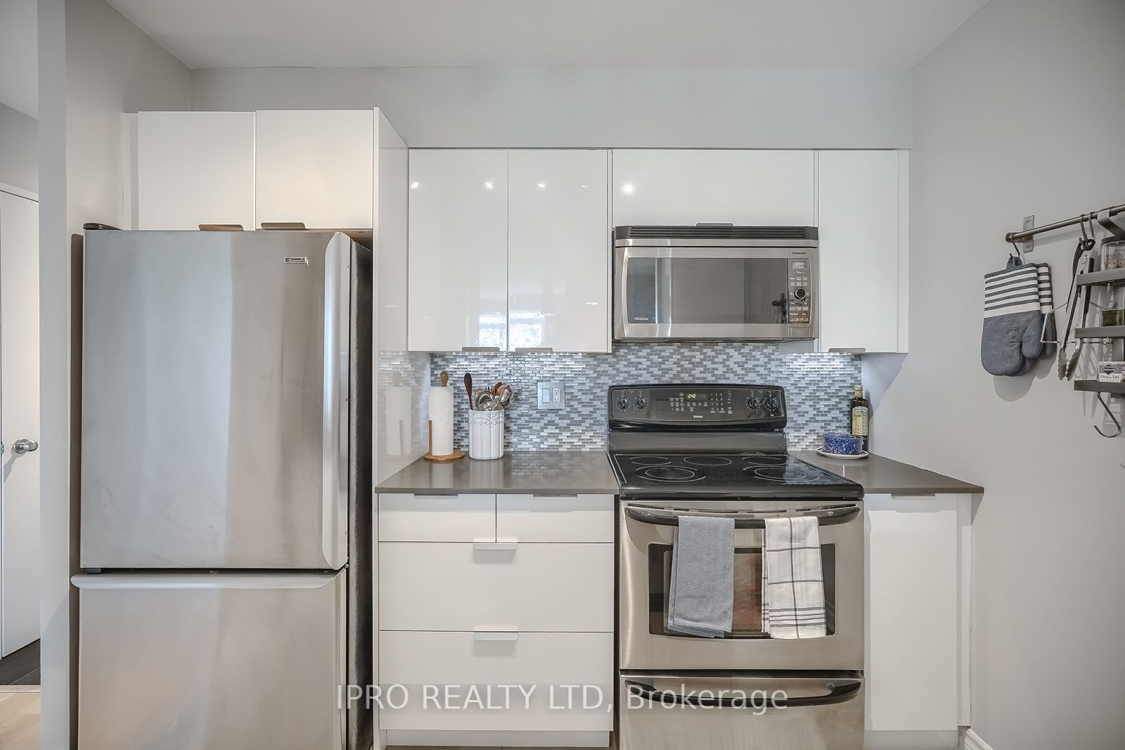 70 Mill St, #410