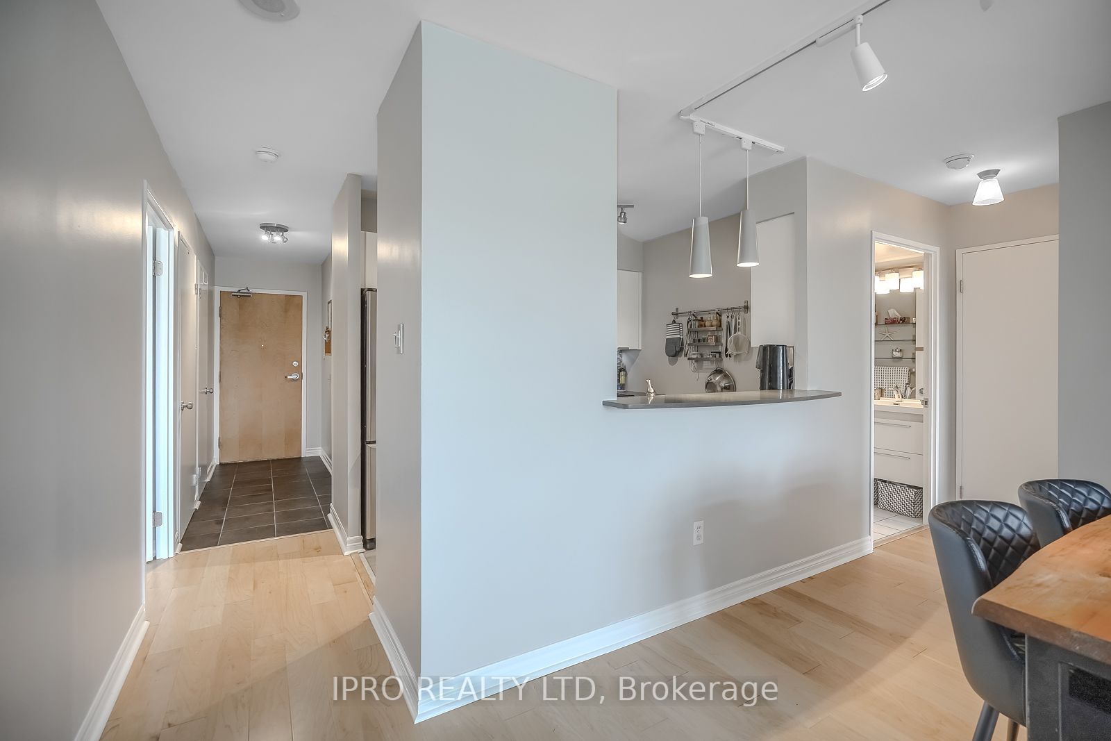 70 Mill St, #410
