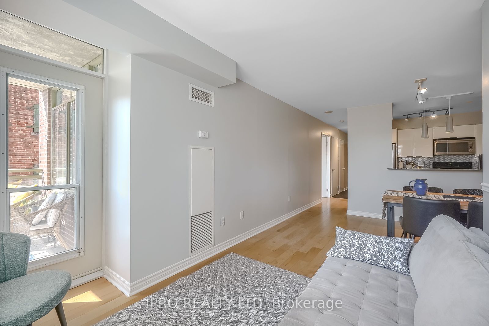70 Mill St, #410