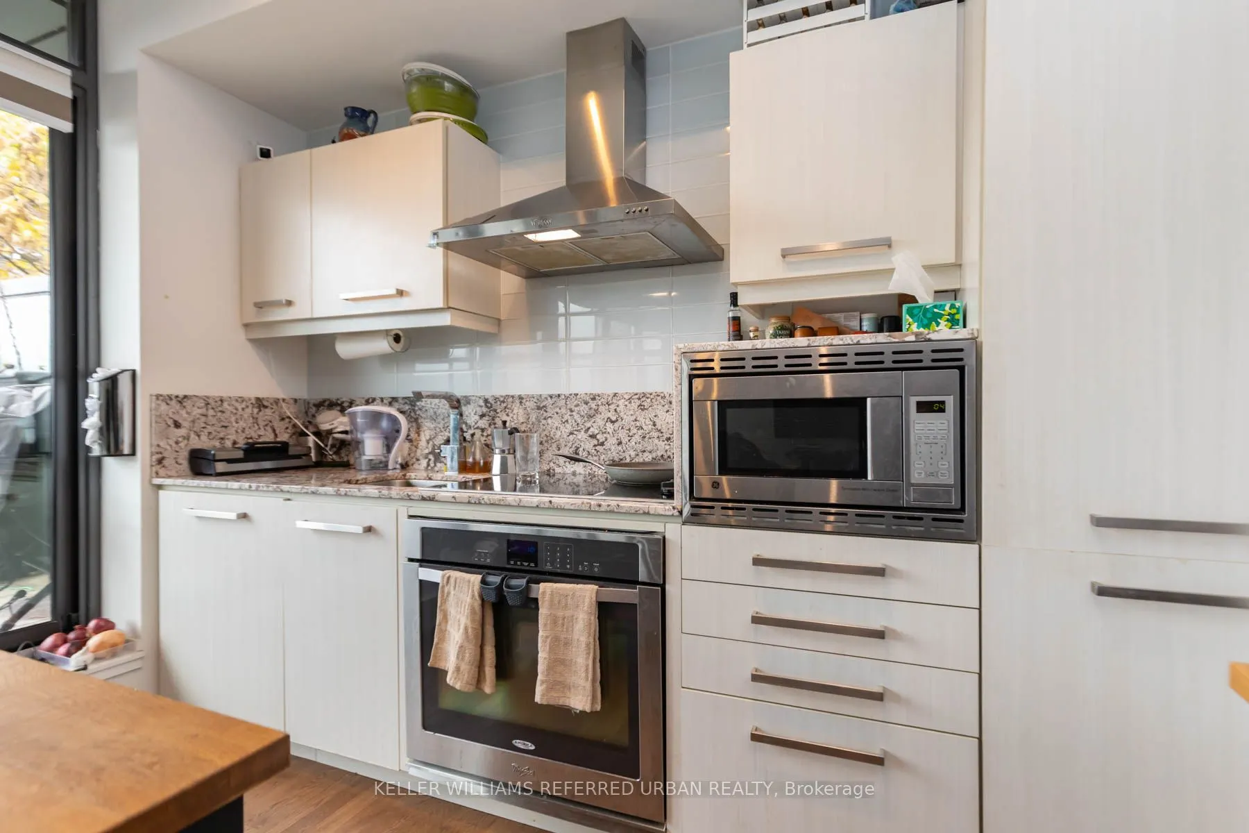 15 Beverley St, #503