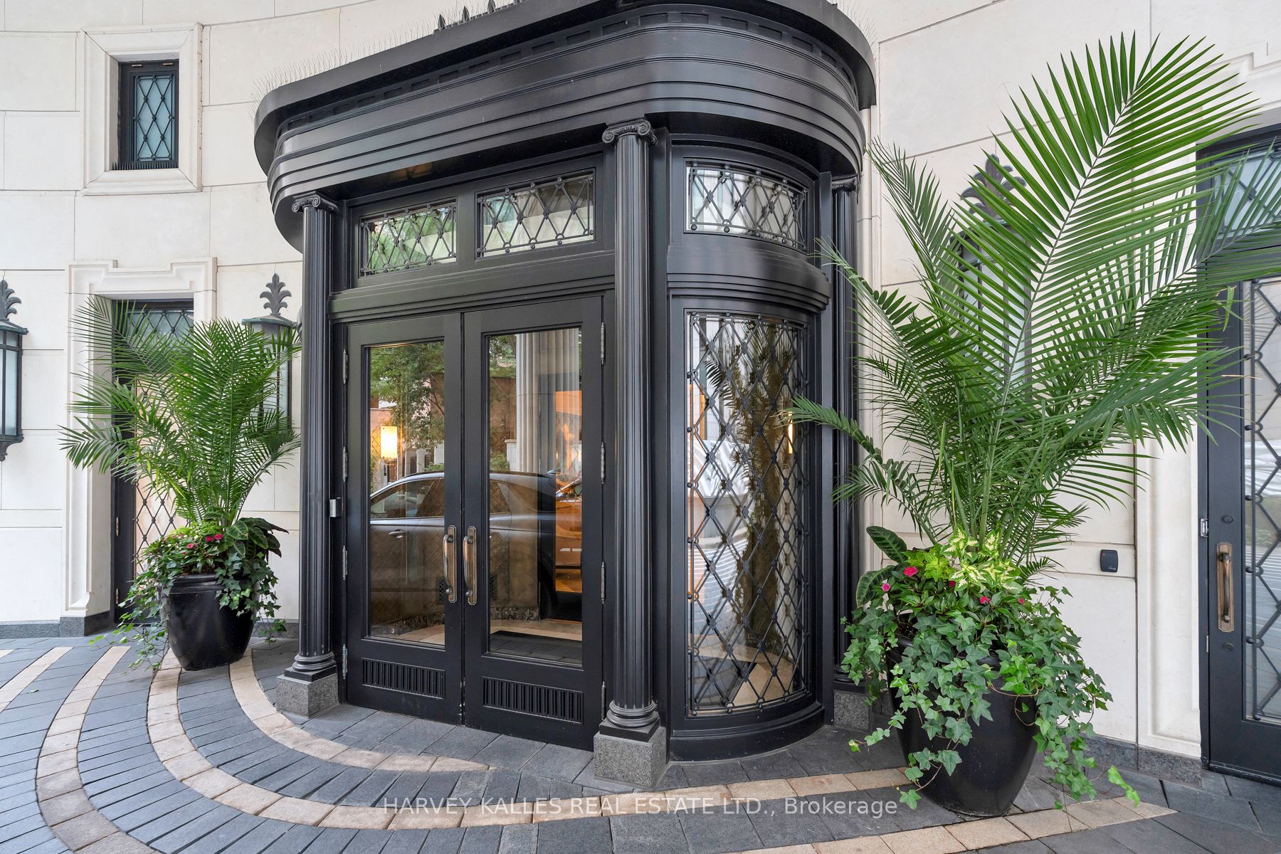 1 St Thomas St, #14B