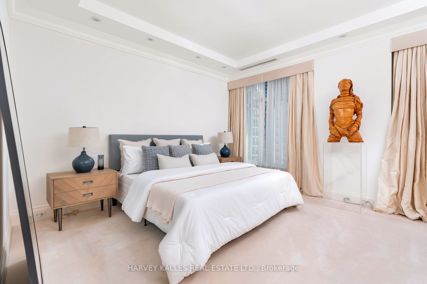 1 St Thomas St, #14B