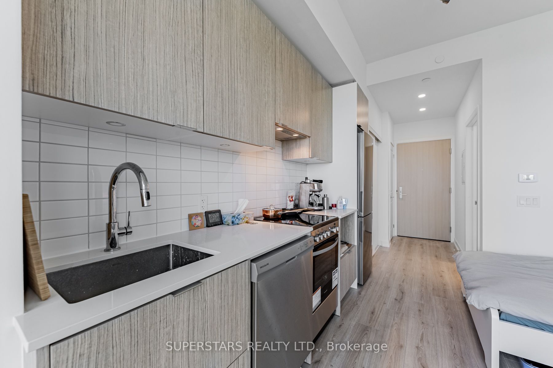 395 Bloor St E, #4508