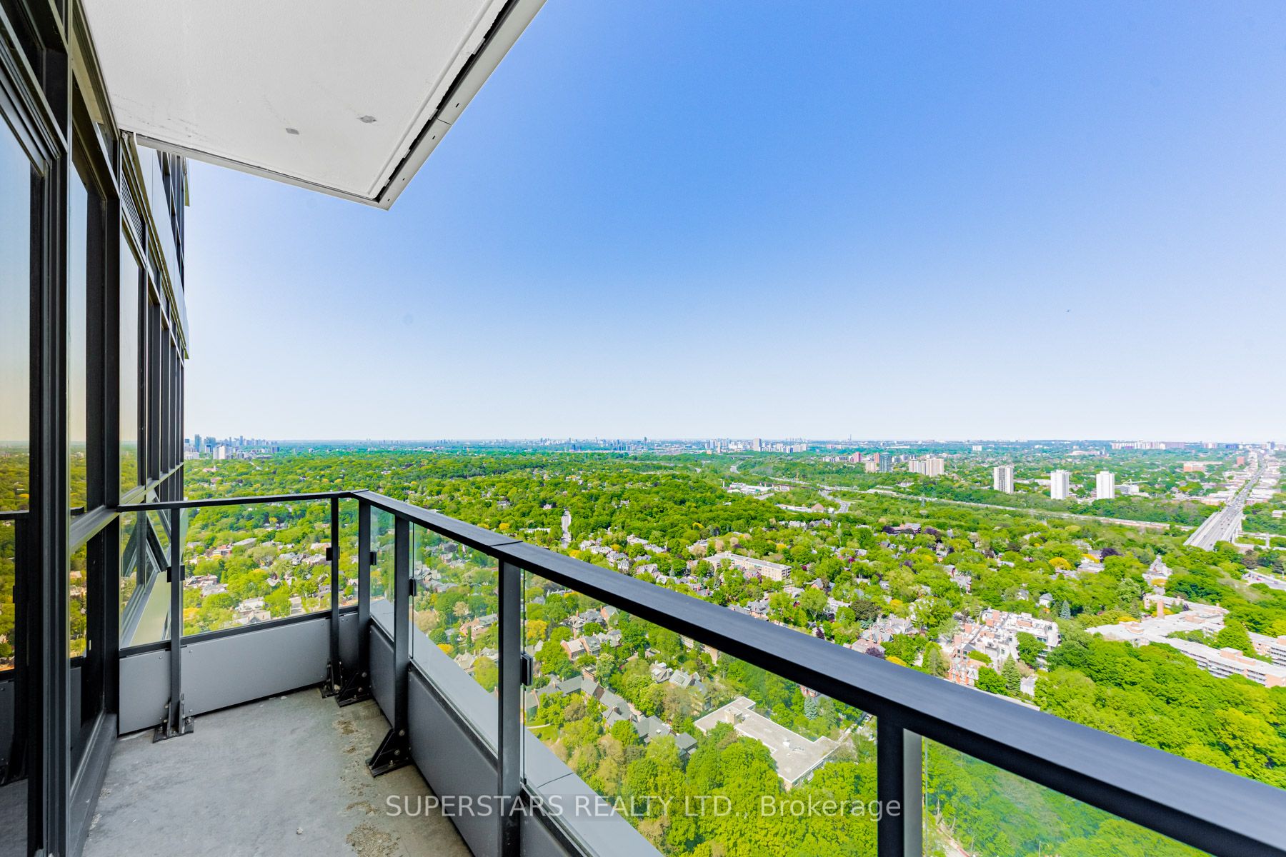 395 Bloor St E, #4508