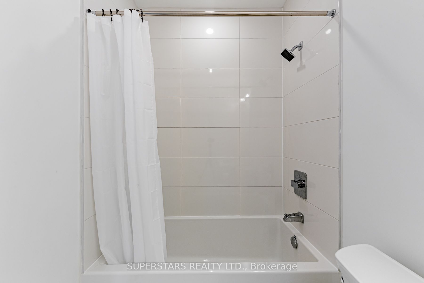 395 Bloor St E, #4508