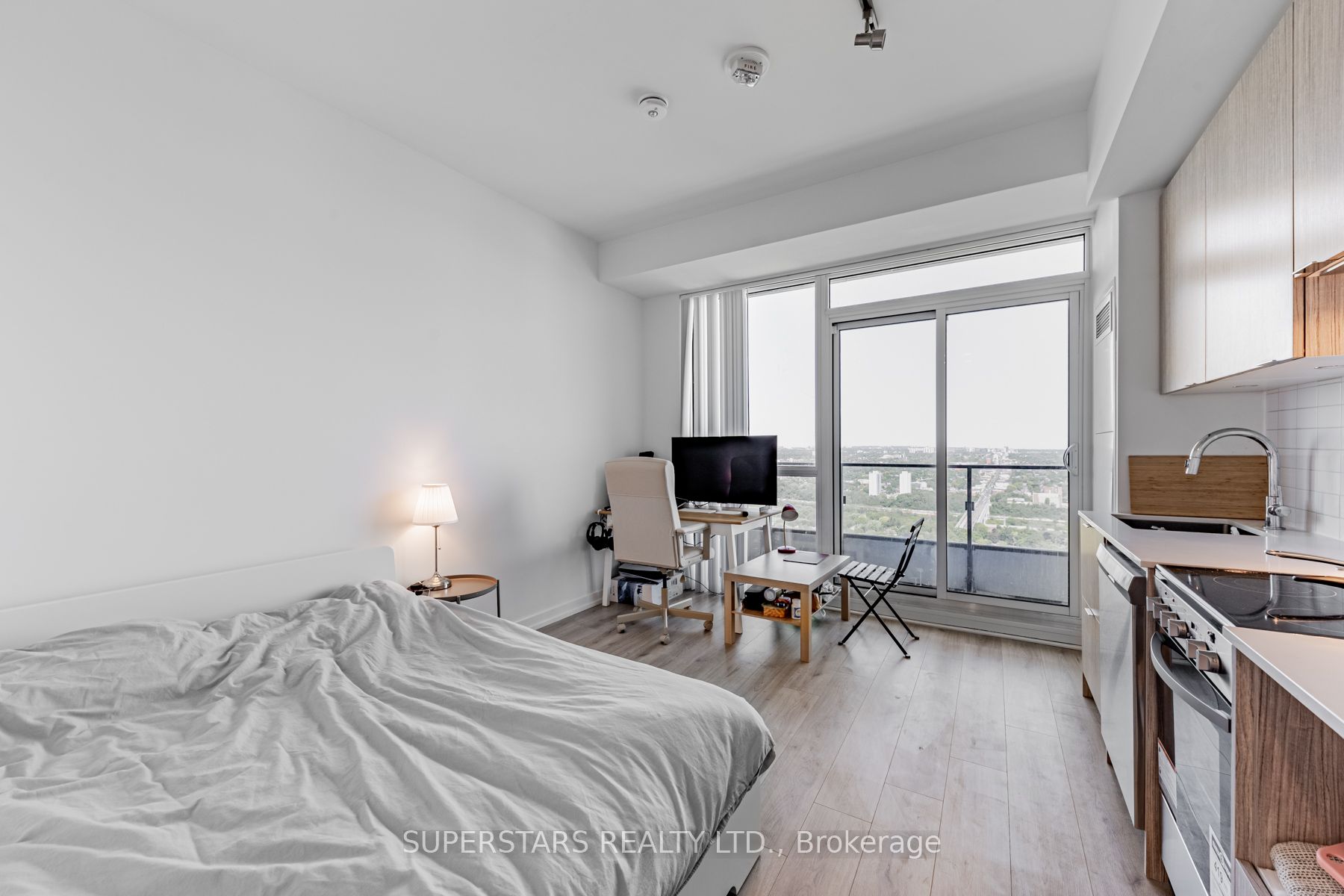 395 Bloor St E, #4508