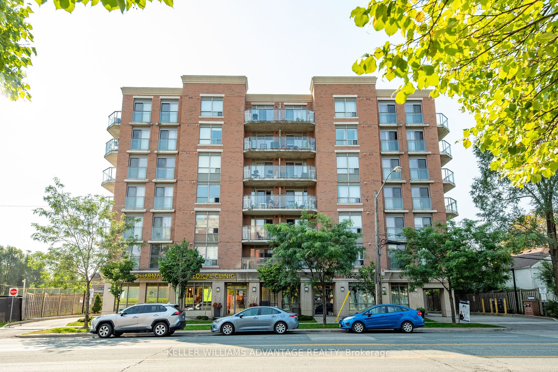 801 Sheppard Ave W, #512