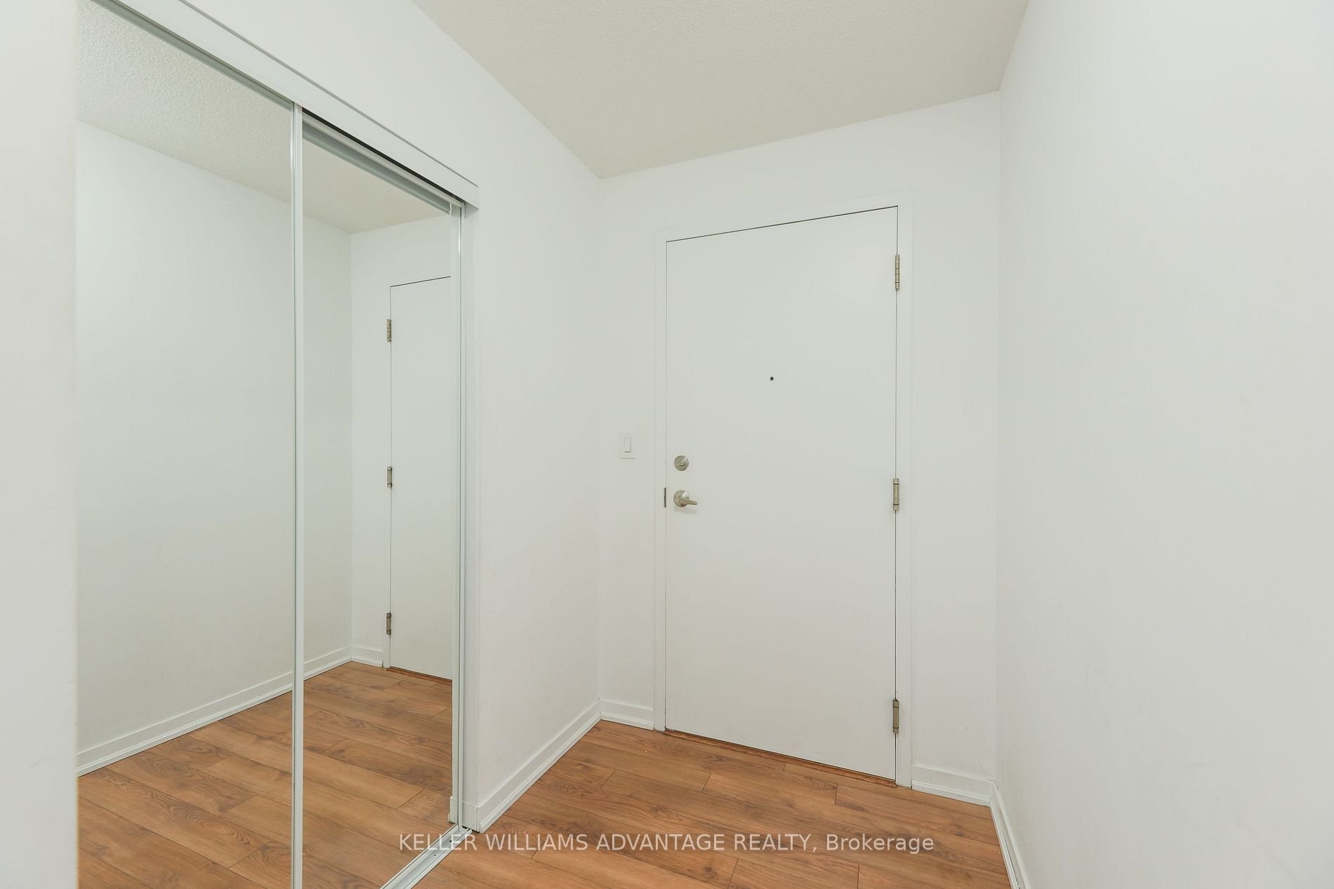 801 Sheppard Ave W, #512