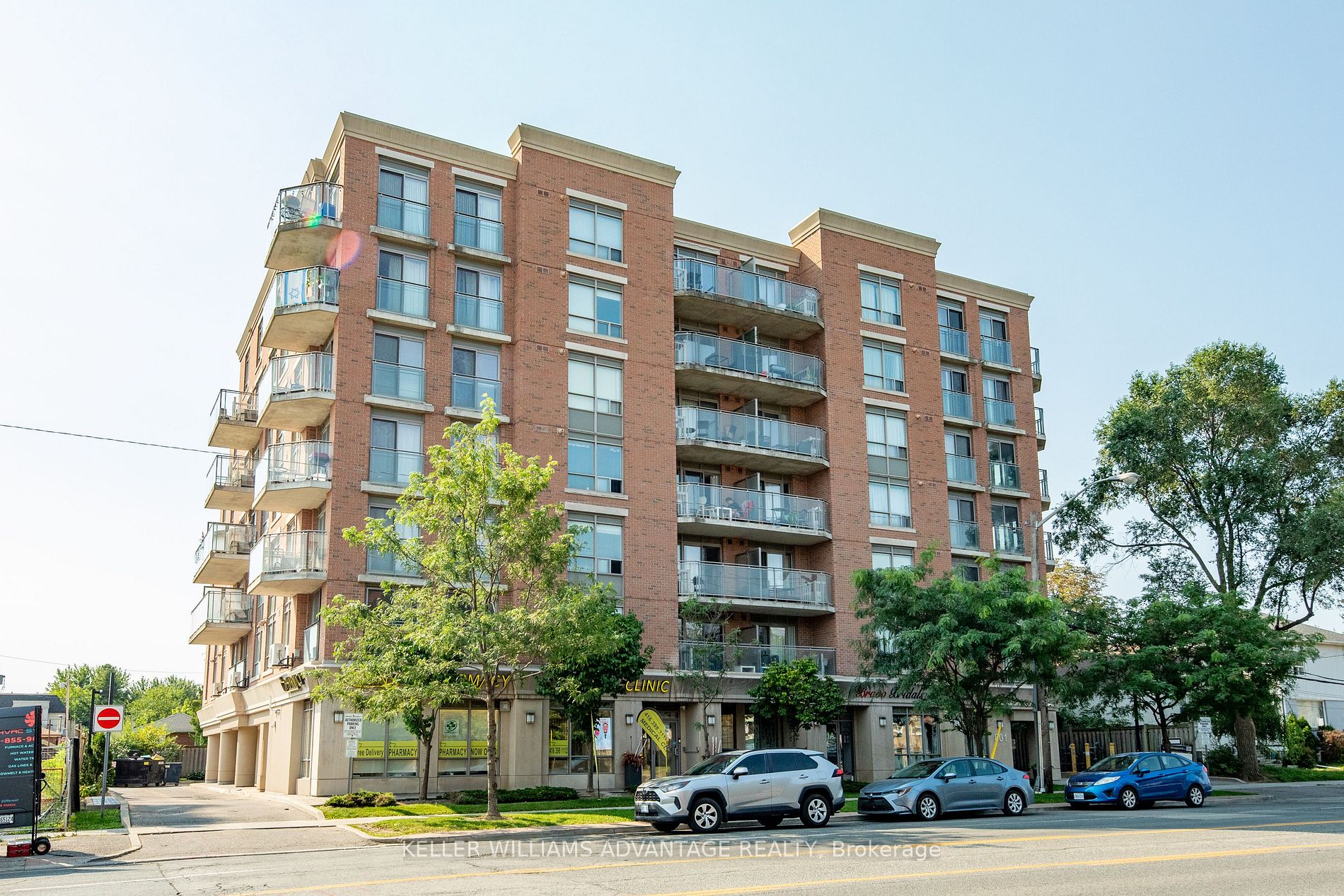801 Sheppard Ave W, #512