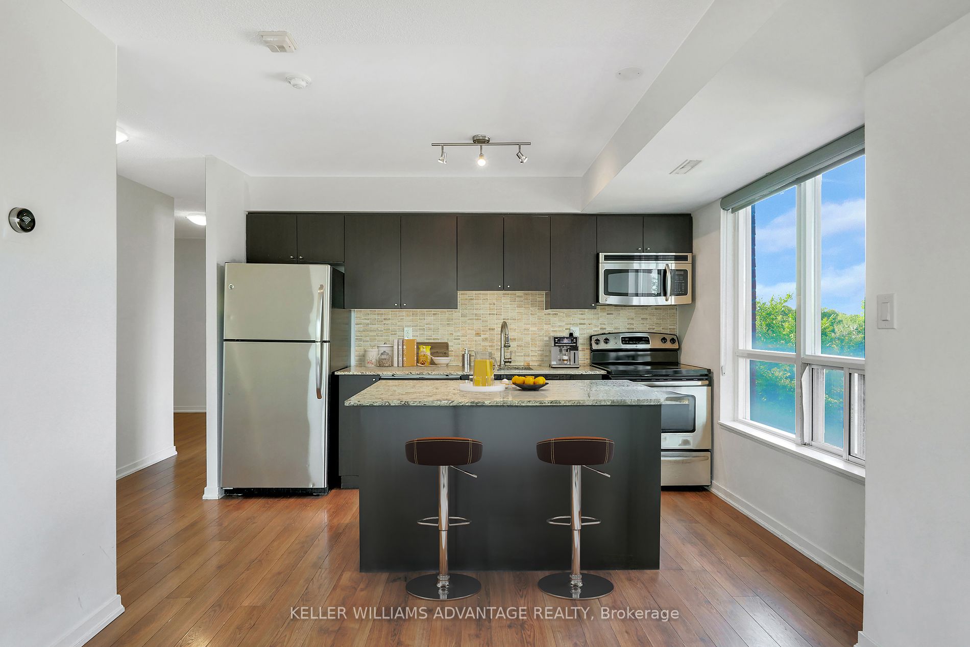 801 Sheppard Ave W, #512