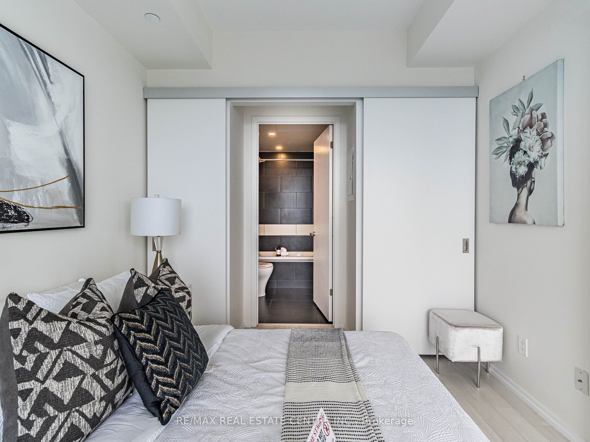 197 Yonge St, #5102