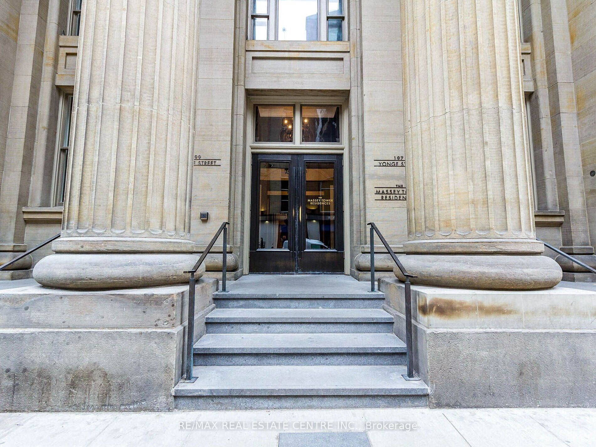197 Yonge St, #5102