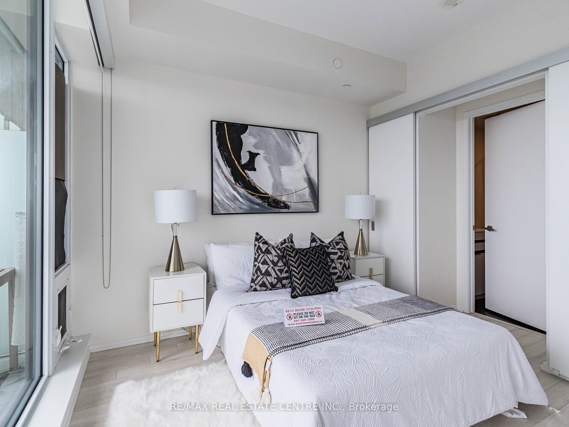 197 Yonge St, #5102